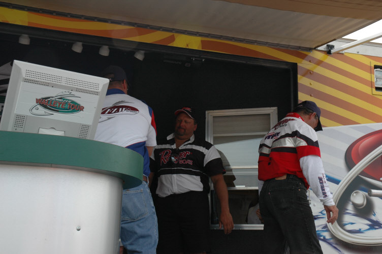 D6C41724-B6A1-4359-B7AC-4587AE536488