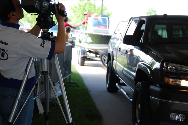 D6F96B22-BC73-43F4-A9B9-20E388650D79