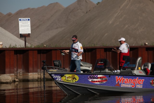 D6F98F7C-0E64-45C7-B226-AE7B2A64046E