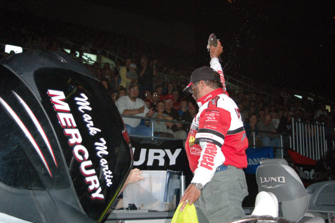 D6FB3B0B-B400-461B-B437-FD24DA908B7A