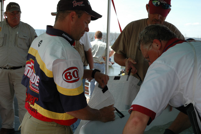 D7483F25-587A-4F03-8EAB-1596021CA8A7