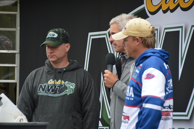 D7727494-52E8-4994-A327-A3AA11FFB8FD