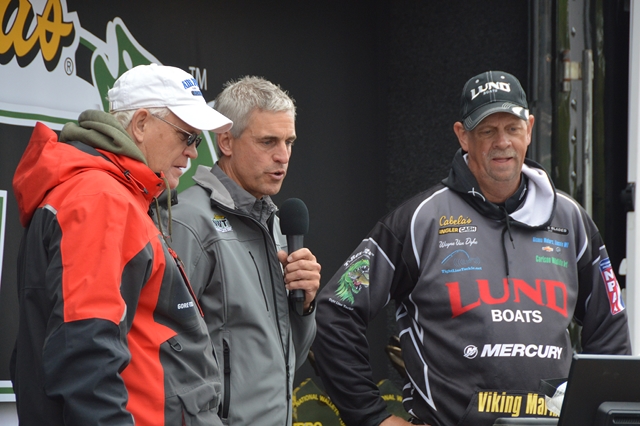 D786C086-601D-46C7-B074-4E5C0671CF3B