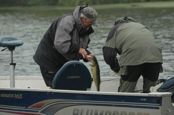 D7A418F2-5CF2-4868-AA22-1BE1A5CBC726