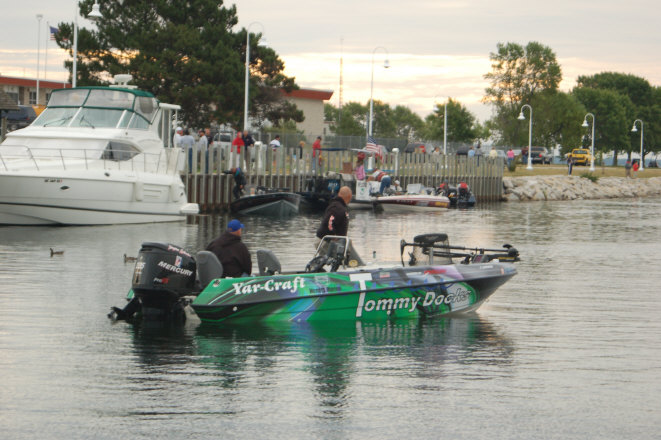 D7A64B2F-FF0A-450B-86DB-2337439550FE