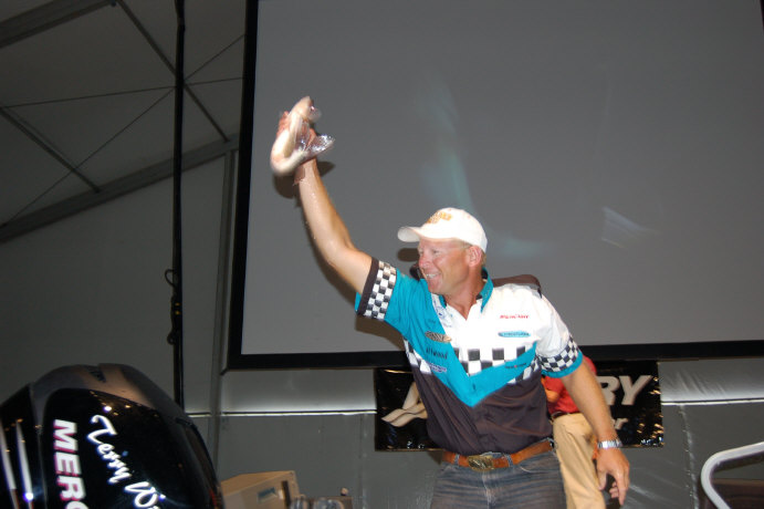 D7CC4AEE-F658-4879-989E-108A5D7E66BF