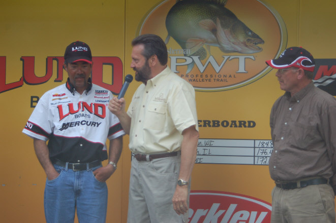 D80AAD67-32E3-417A-A3E3-3E71199427DE