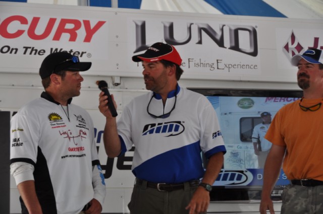 D82F4C20-F8AF-42B2-A899-E10FF2E5A375