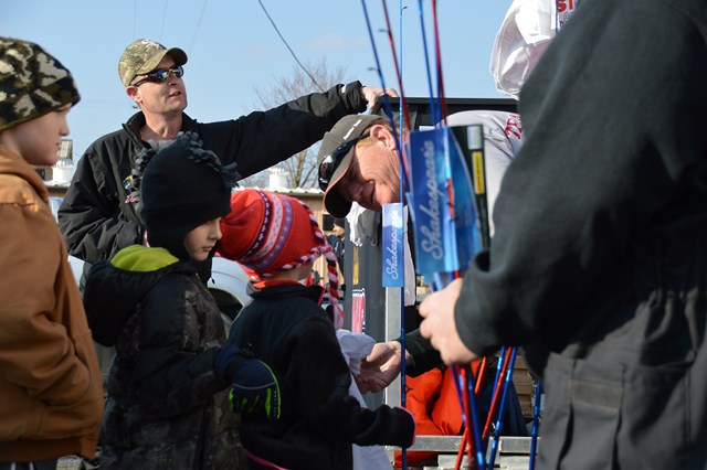 D8332505-4C00-436A-8255-7452F4675879