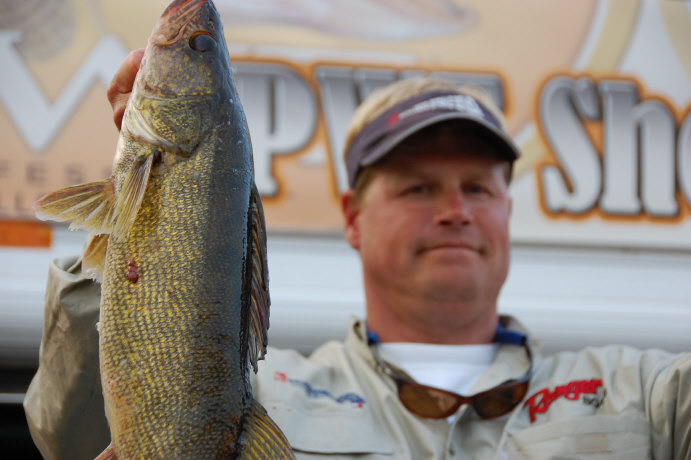 D840E8E9-D59C-40EB-A599-950AD32291CF