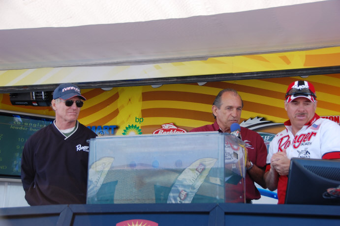 D8456344-C211-4CCB-B68E-217B425A2641