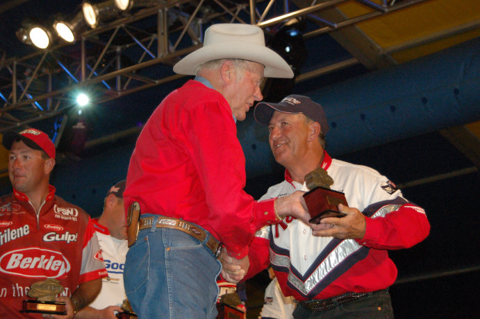 D8540766-36E9-416E-BE5C-D5014015CA08