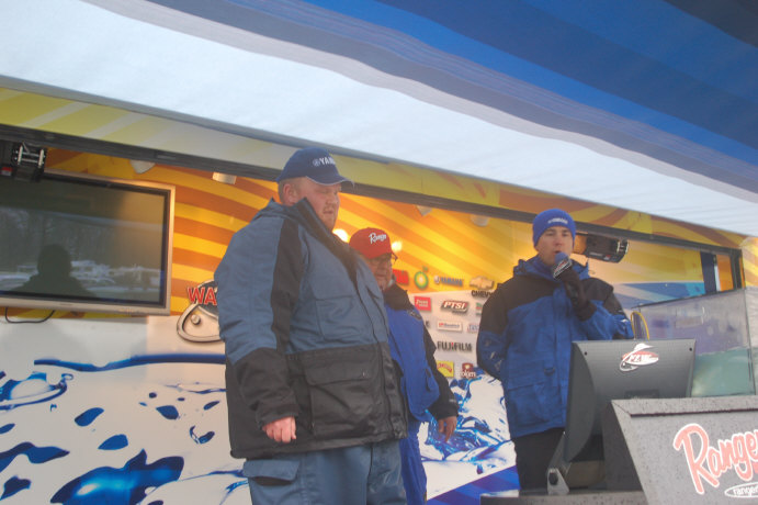 D856E8B1-9C50-46E4-9432-14A908441357