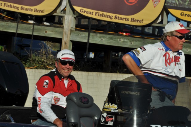 D89FC9F4-F315-4052-AAC7-13B8466329D6