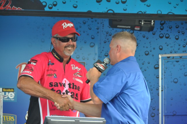 D8B5B2DE-C631-4990-9061-03CAB8782D60