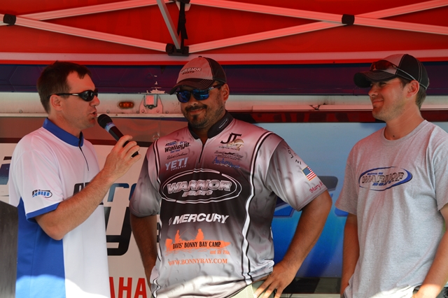 D8C3E3D6-2B5B-4E79-869B-DAA5DA72AAD2