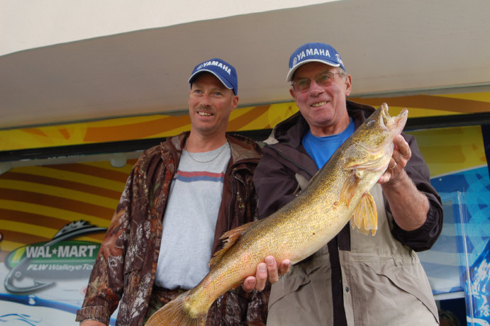 D8D370A8-F274-499F-ACFA-EF6EEF817921