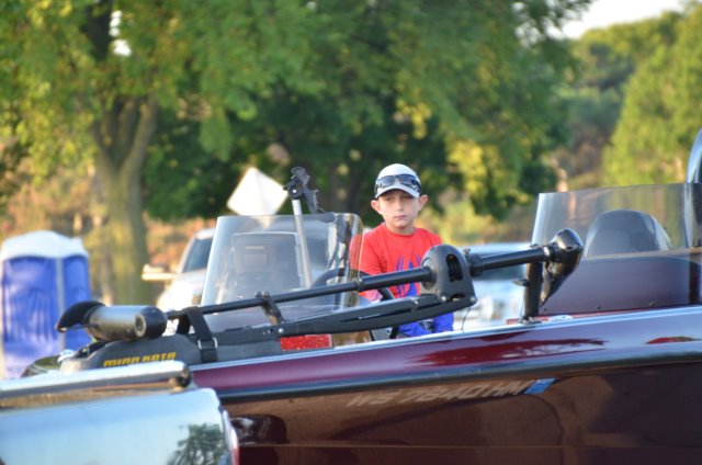 D8EC7C43-45CA-4EF3-9277-74881FC45E1F