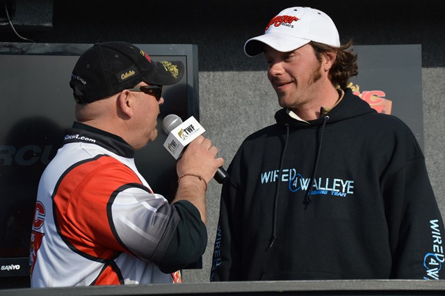 D8EDEA44-F321-4635-BF9A-F18B7BD18A28