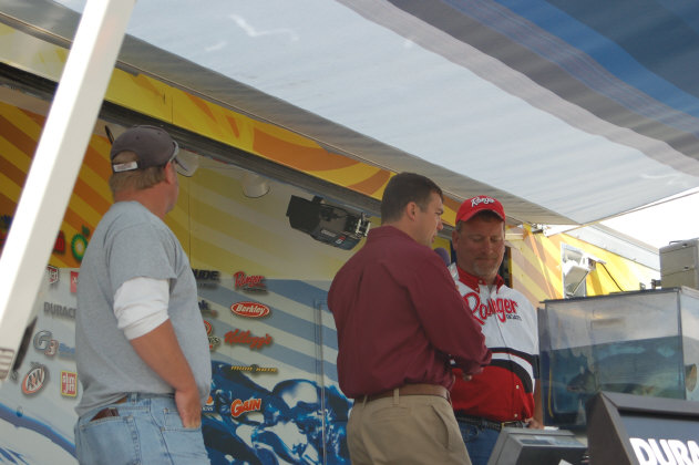 D91C02BF-4272-465A-A5F6-CAC98A0ADE11