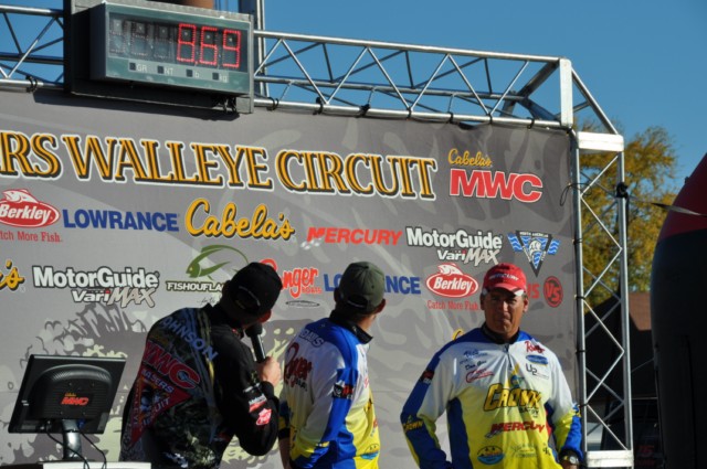 D92A0AFF-45C7-43C8-837D-CB1B55D3697D