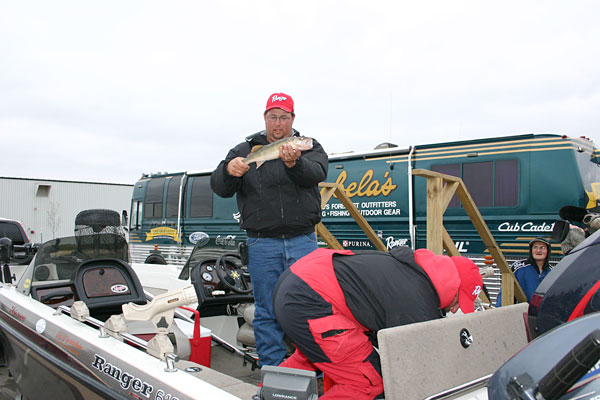 D933E59E-4293-45E1-8367-08CA27A70C71