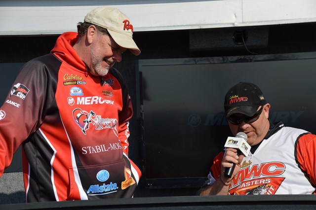 D97AE750-EFC4-4EFC-B502-49418D2992ED