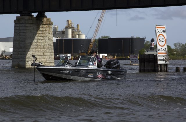 D9BB6407-4B69-48B7-B9E8-9B011F1B6855