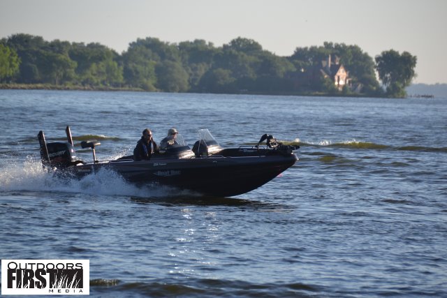 D9E522D9-4FD1-45A2-AD49-46E1D7779332