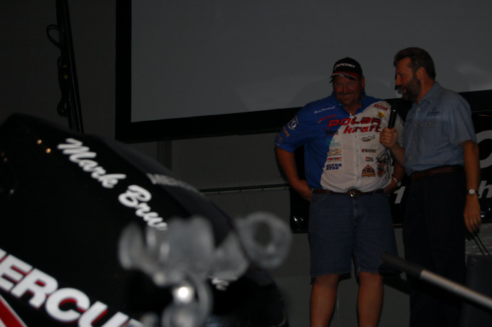 DA09E53F-40E1-4252-8DD2-8AA59428D308