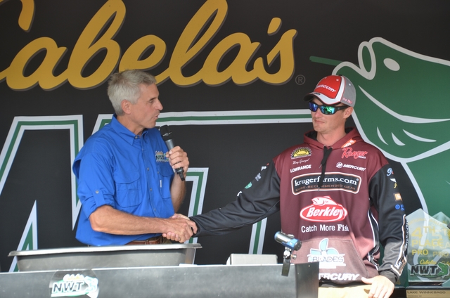 DA0C8174-2C8B-4C40-BCA0-C7D99DFA5C66