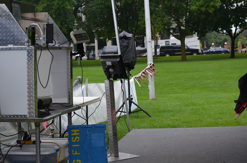 DA238F7B-EE48-4DF9-94E3-E03DC6095385