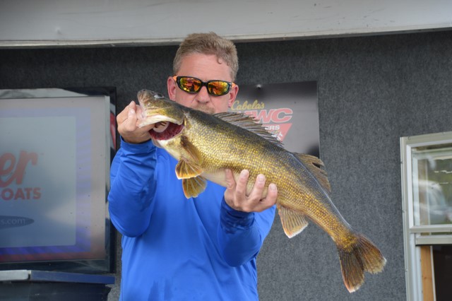 DA2663A8-2C53-4B6C-B3D5-9B8E5DC1137E