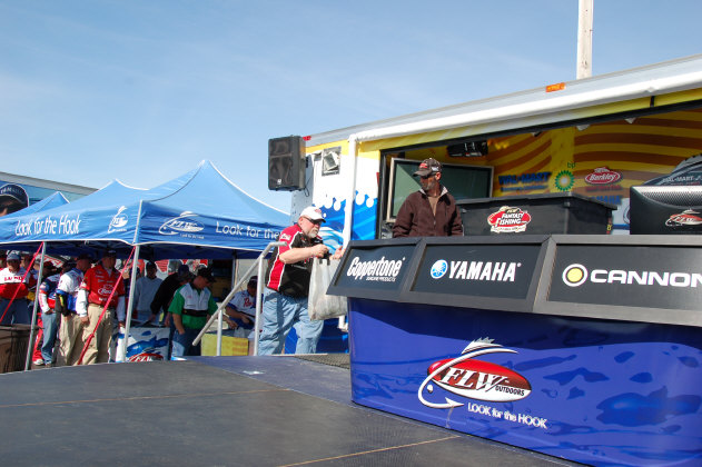 DA29BAB2-69BD-4D6B-B21B-F5EB065844ED