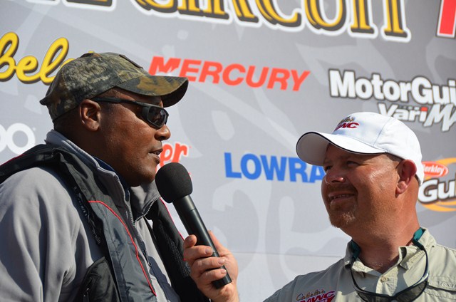 DA59EB82-BD78-422C-9077-CF30191254F9