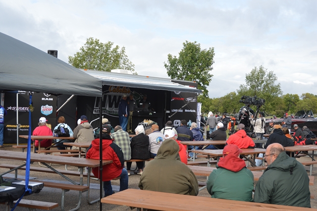 DA8D85DA-0928-497F-9E54-286BB7E46207