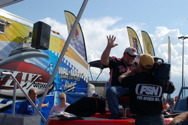 DA9F1A72-2BC3-4986-9160-07ED76B52617