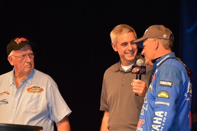 DAA0FF6F-FB07-4DF5-A087-9074BBA2683B