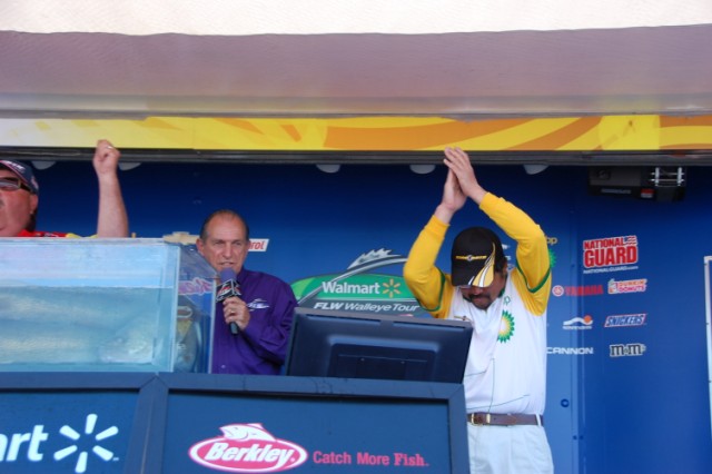 DAD68CC7-636D-495F-857E-CDCF0C162861