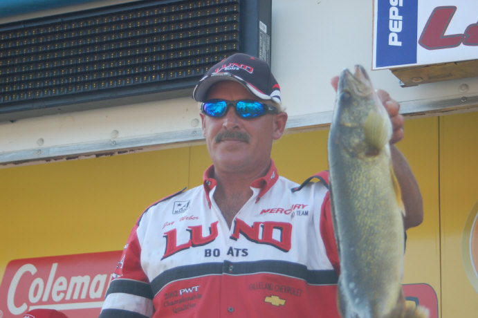 DAEAFB7A-23BE-4A2E-8A62-B97B6A608805