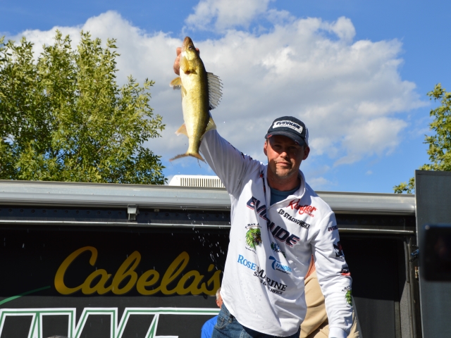 DB045F3B-8B9B-440E-A92E-76FD29F432D6