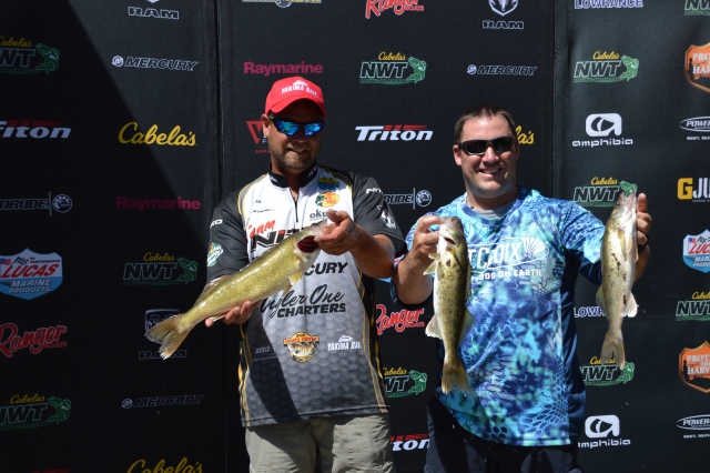 DB0F643D-B72D-4D23-936E-F0FE80CCF980