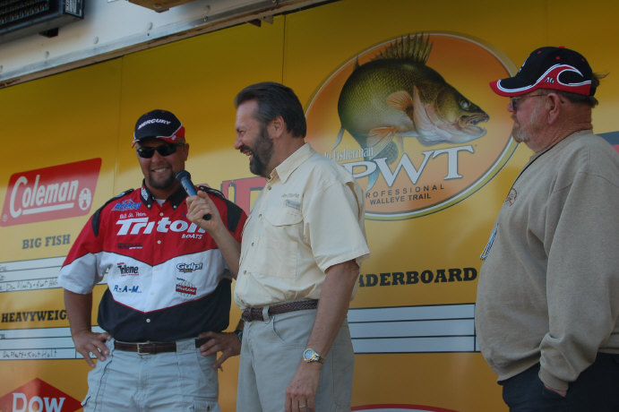 DB1644FB-419D-47B5-9F8A-7542E144DC48