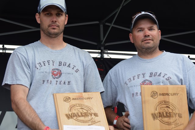 DB195947-F298-410F-81FC-1BB9BACC8165