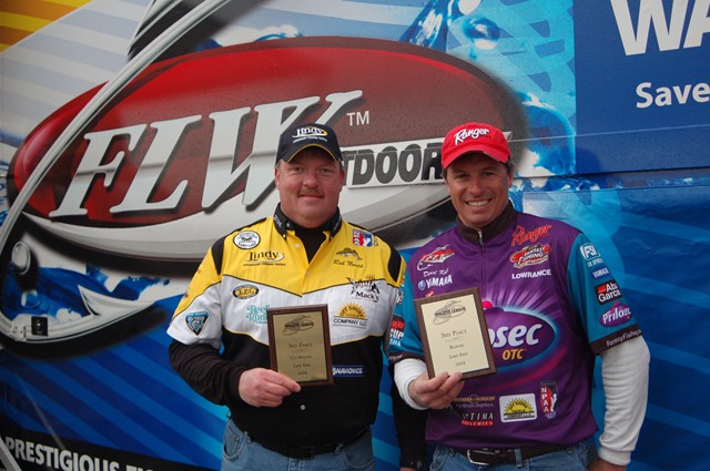 DB569B37-E0C2-4F3C-AC6A-F7B75528C147