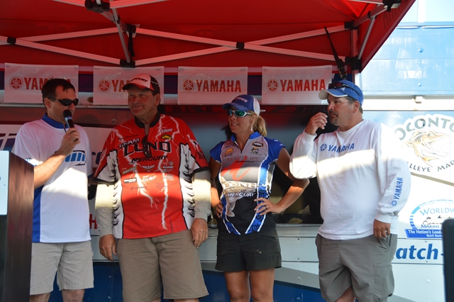 DB627D14-DF0B-463F-A708-853A2EC9F3C9