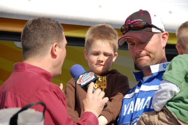 DB7DF78D-A61B-4BCD-B3CE-01562DA7B103