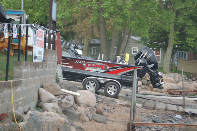 DB8B3E96-F10B-455C-A28D-2160342525AC