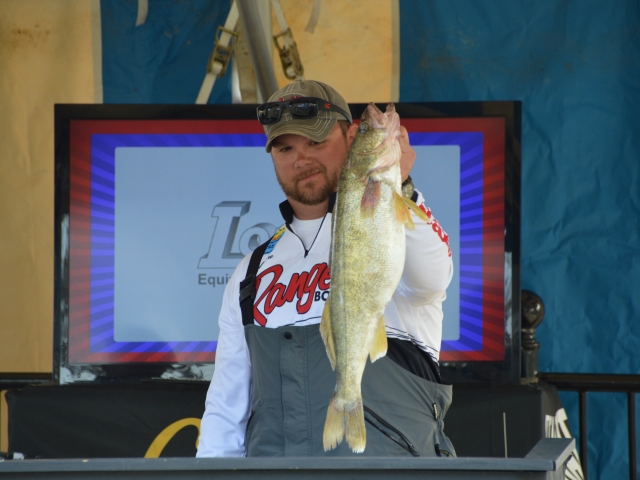 DBEC25B8-6FB3-4B9F-86E0-8D63894CDED5