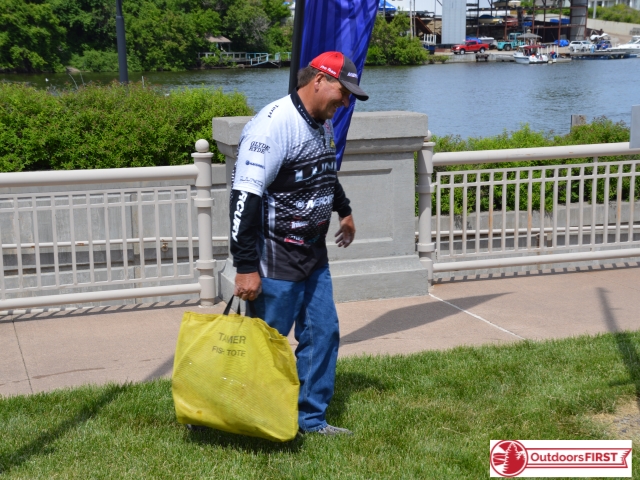 DC7DBE43-48E1-4BF3-8FD5-751BE9EAA0F6